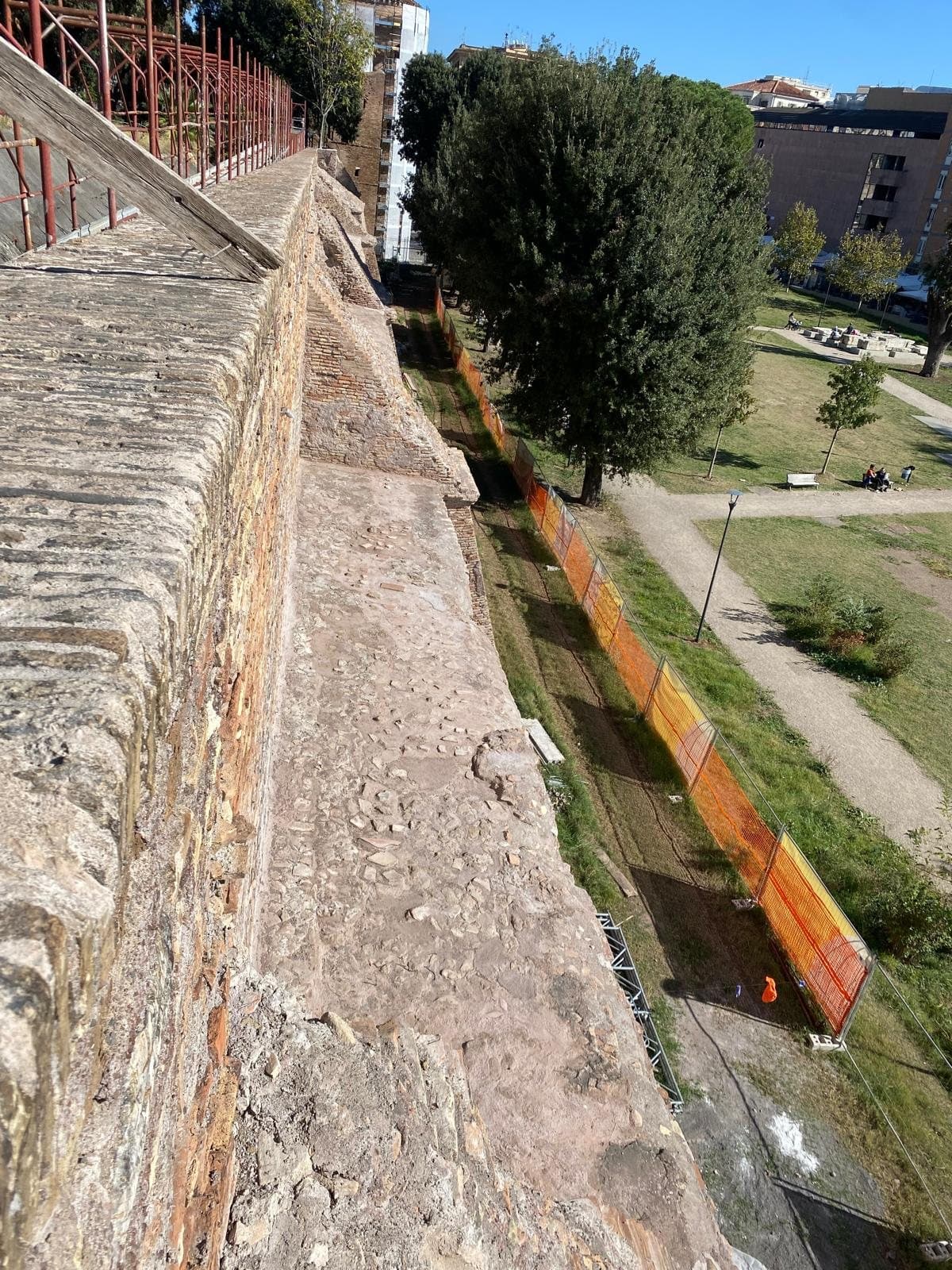 Works at height on the top of the masonry